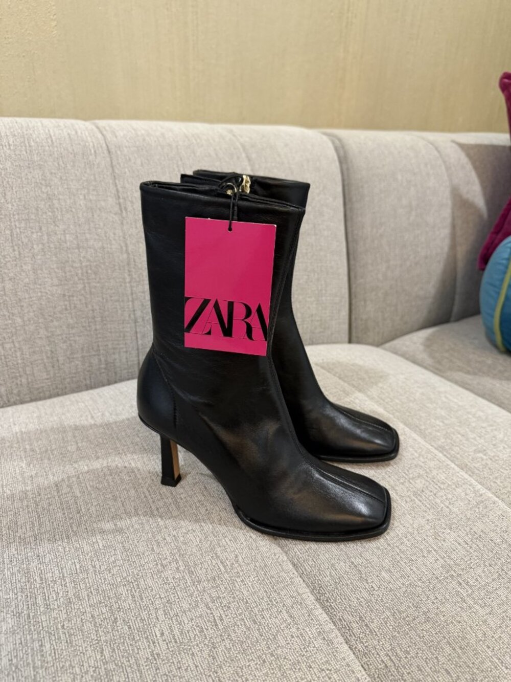 Leather ankle 3" heel black boots S7 (37) NWT
